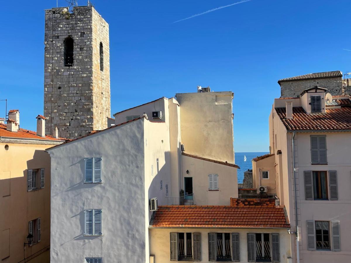 Nice Renting - Massena - Loft - Heart Of Vieil Antibes - The Market With Sea View Luaran gambar
