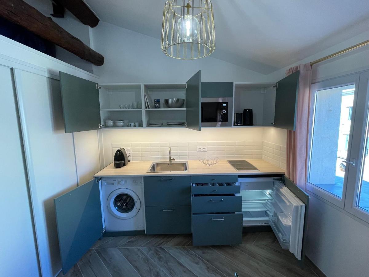 Nice Renting - Massena - Loft - Heart Of Vieil Antibes - The Market With Sea View Luaran gambar